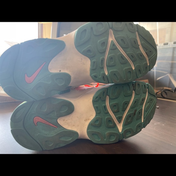 Nike AIR Speed Turf Kid's or White/Mango [Sz 7Y] - Picture 6 of 7